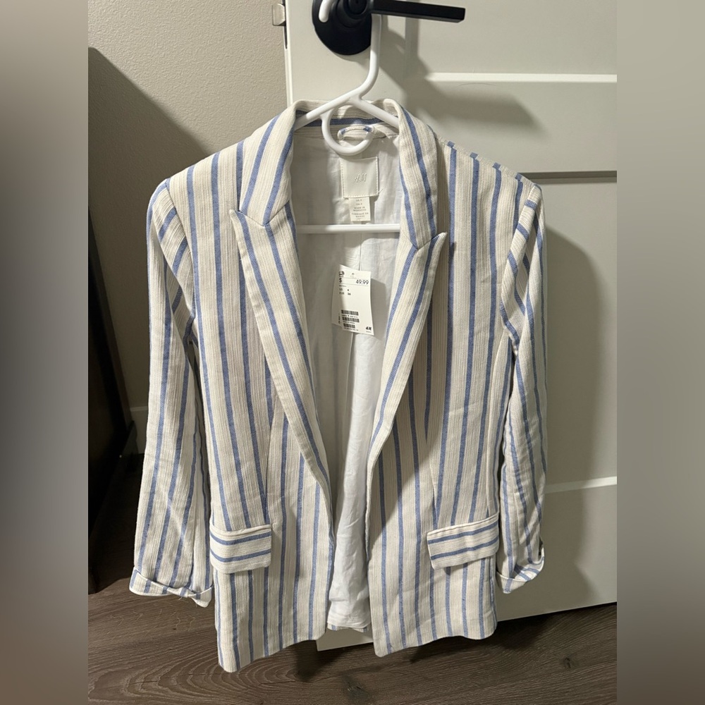 Women’s H&M Striped blazer size 4 NWT